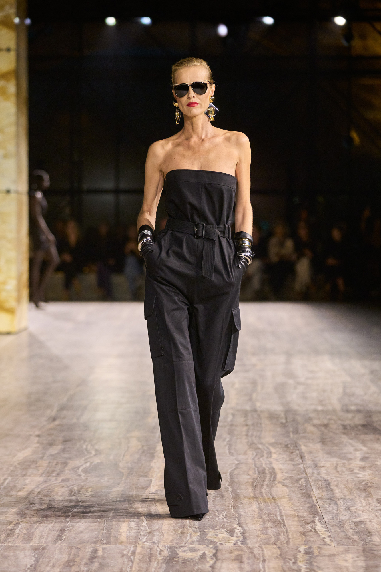 スーツ Saint Laurent JUMP SUITS (684827Y5E47 1000) Saint Laurent Asymmetrical Jumpsuit in Noir | FWRD